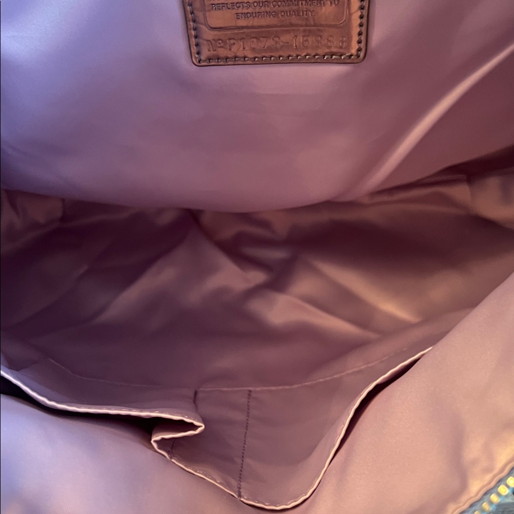 Coach POPPY  Lavender to Purple  New York City Skyline Tote with Wristlet GUC - Picture 13 of 17